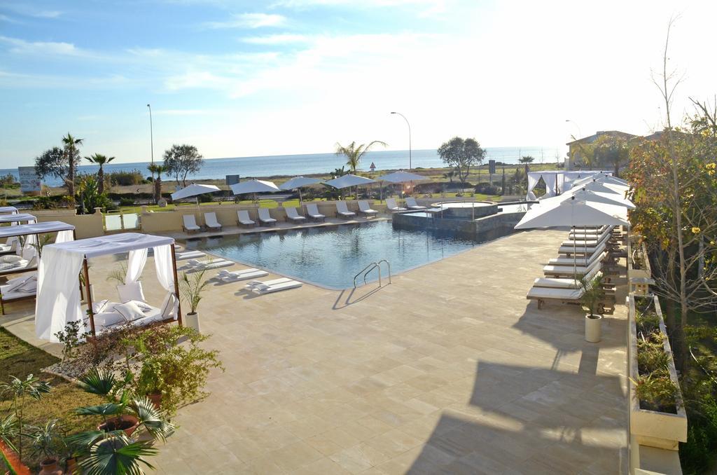 E-Hotel Larnaca Resort & Spa Perivólia Servizi foto